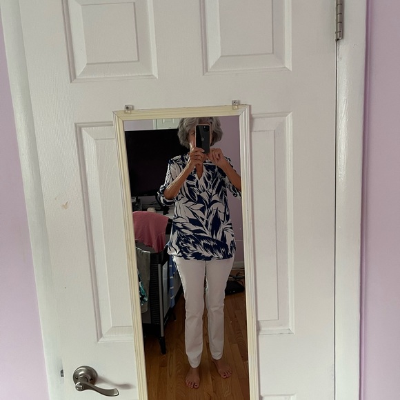 Ivanka Trump Tops - Ivanka Trump Navy and White Patterned Top